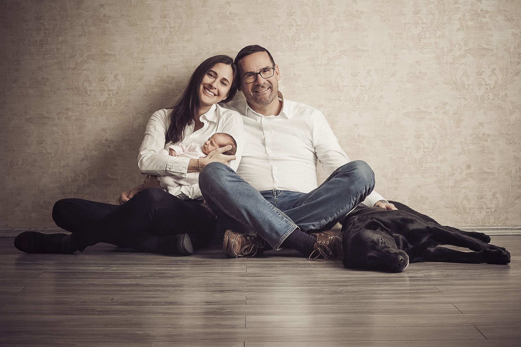 Familienshooting mit Hund und Baby