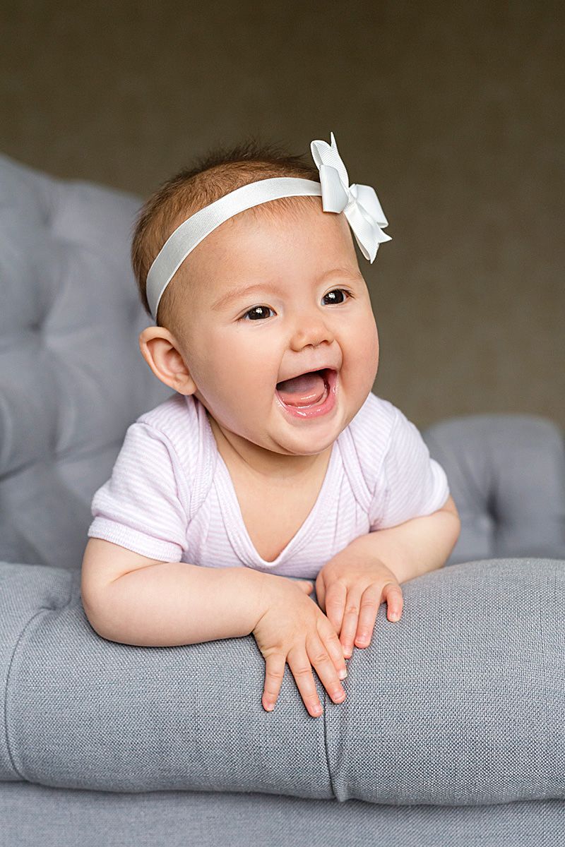 glückliches Baby Fotoshooting