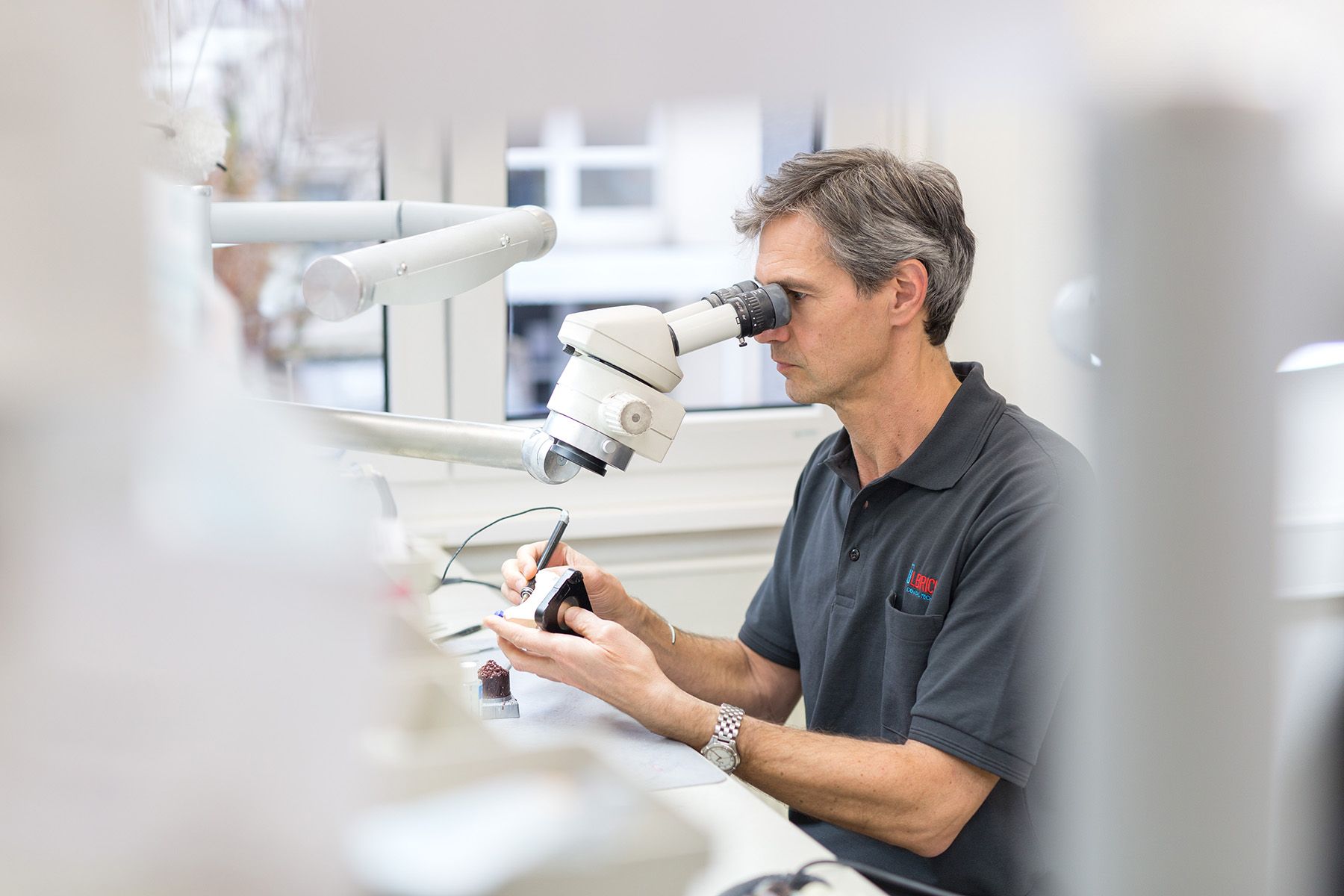 Arbeitsfotografie im Dentallabor